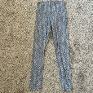 Lululemon leggings 25” size 4
